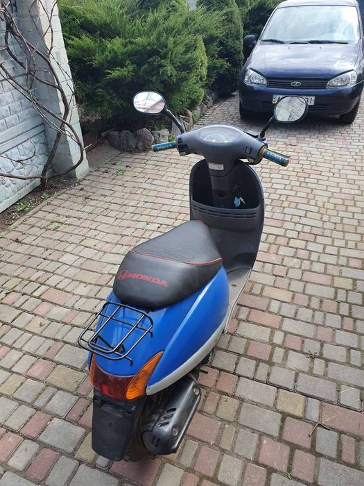 Скутер Honda Tact AF51