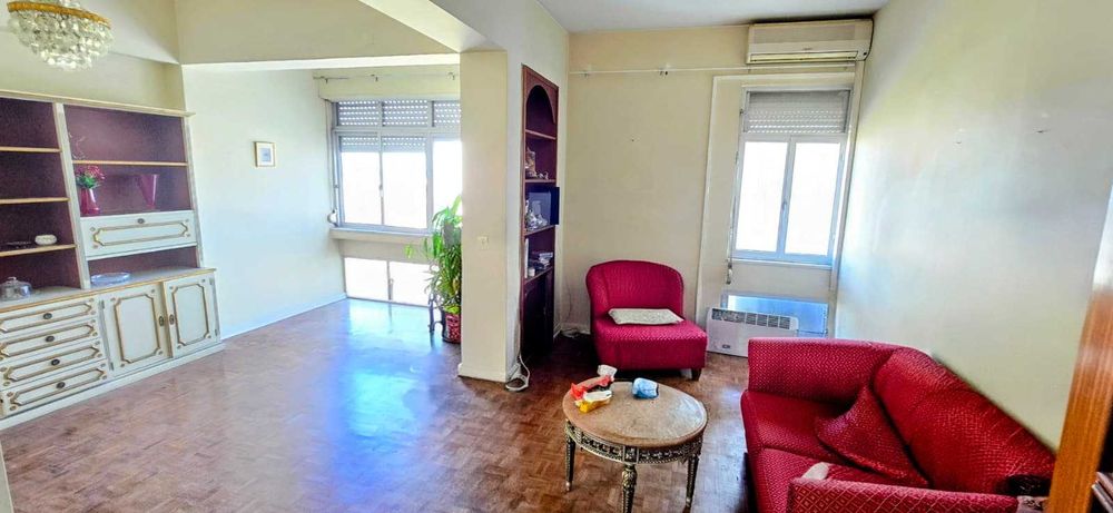 Arrendo T4 nos Olivais muito soalheiro, Vista Desafogada e Localização Priveligiada