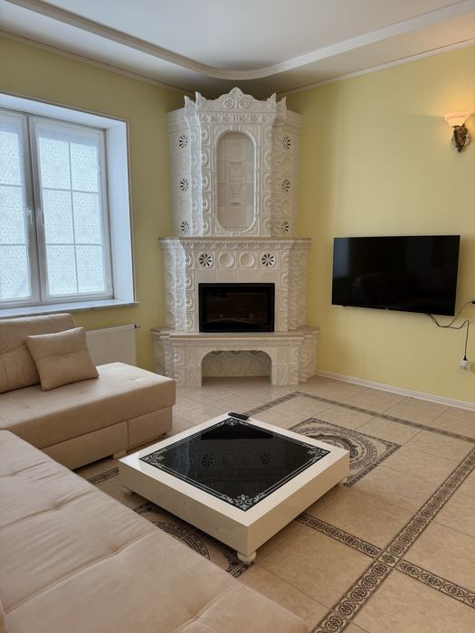 Аренда шикарного дома на Звиренецкой,Печерск,Посольства,бассейн,камин