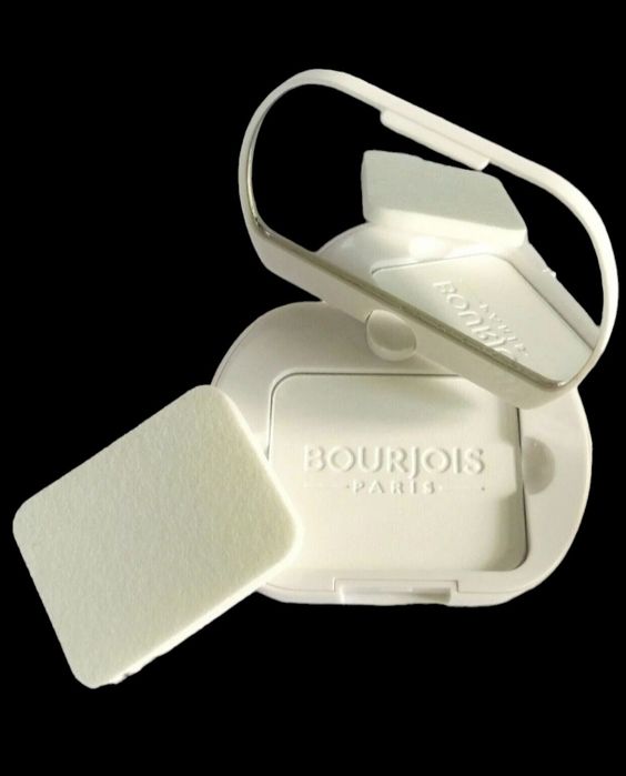 Bourjois transparentny puder w Kamieniu Silk Edition Touch-up NOWY