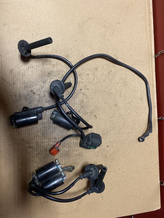 Honda VFR 750 F cewki zapłonowe B637