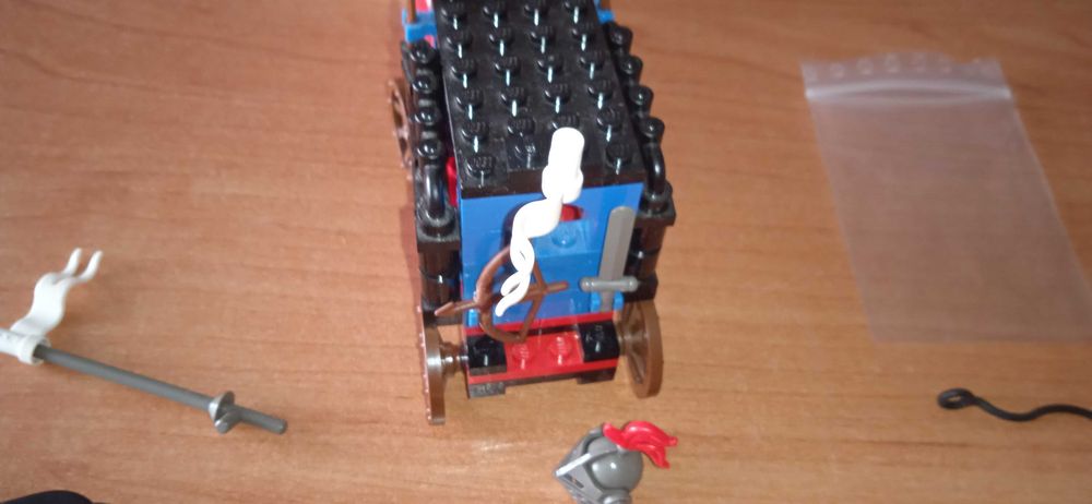 Lego Castle  6042 Dungeon Hunters Forestman