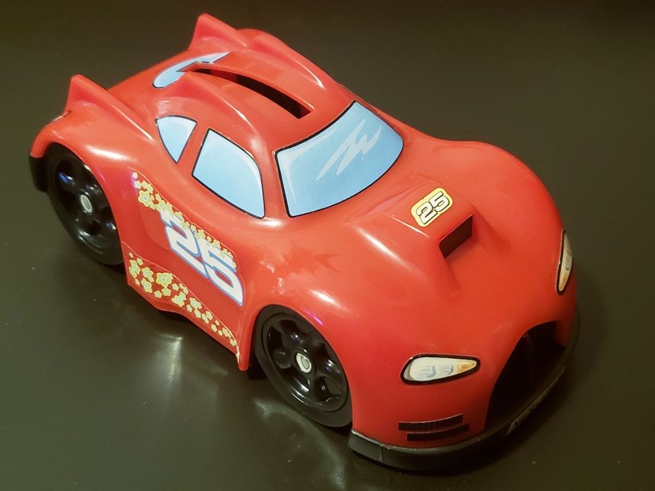 Mealheiro carro de corridas