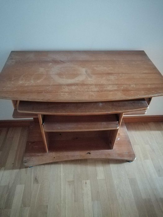 Secretária em Pinho