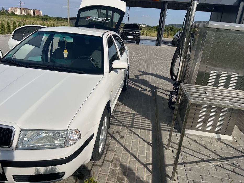 Шкода октавіа  тур.                                                  .