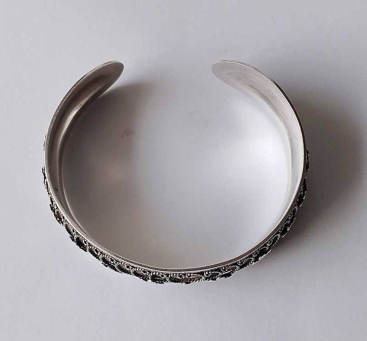 bransoletka srebrna typu bangla