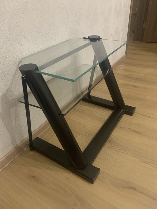 Тумба під телевізор металева