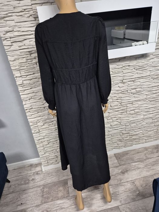 Sukienka codzienna Dafne maxi czarna z viskozą Mango rozmiar M