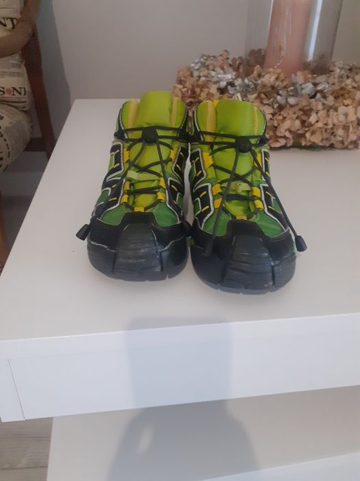 Buty tekkingowe wodoodporne