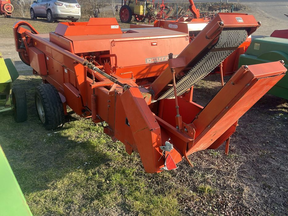 Прес подборщикSipma  Deutz Fahr 440