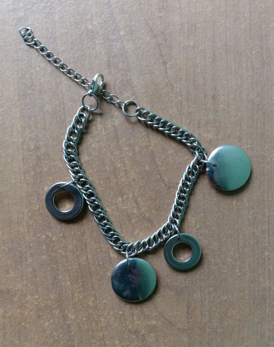 Zestaw 4 bransoletek różnych