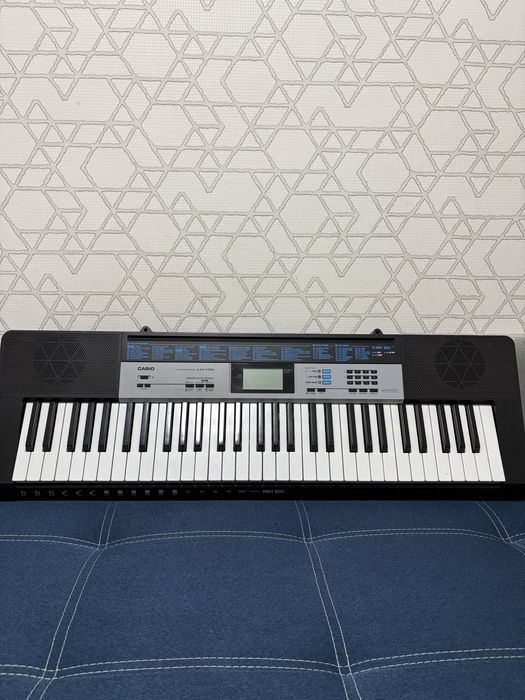 Синтезатор casio lk-136