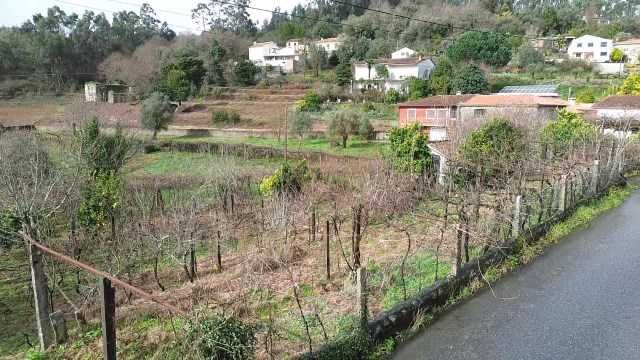 Terreno em ponte de Lima
