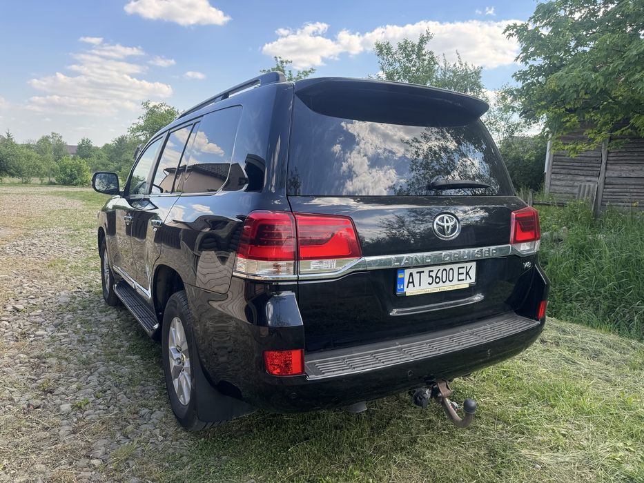 Продам TOYOTA LAND CRUISER 200! Перший власник