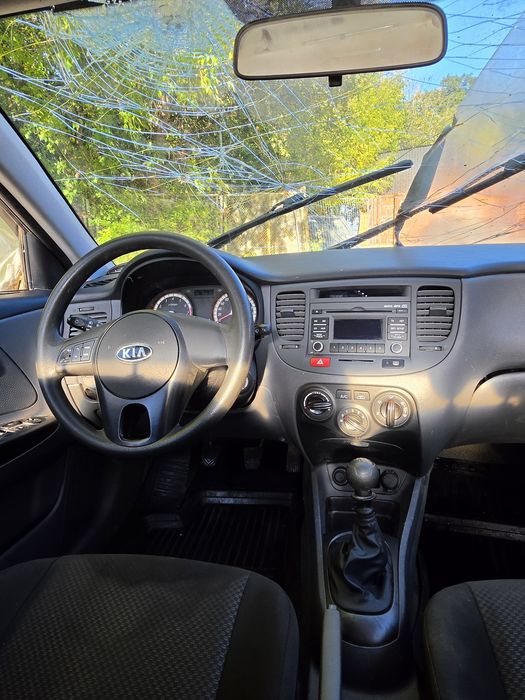 Kia   Rio   2011