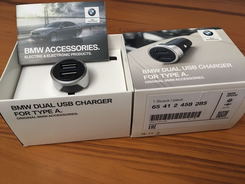 Автомобильная USB зарядка в прикуриватель БМВ (оригинал BMW) в наличии
