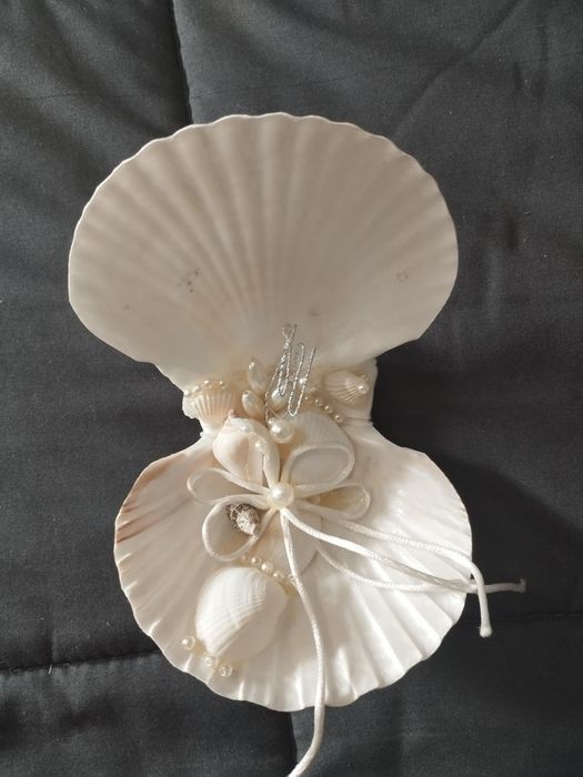 Porta-alianças em concha