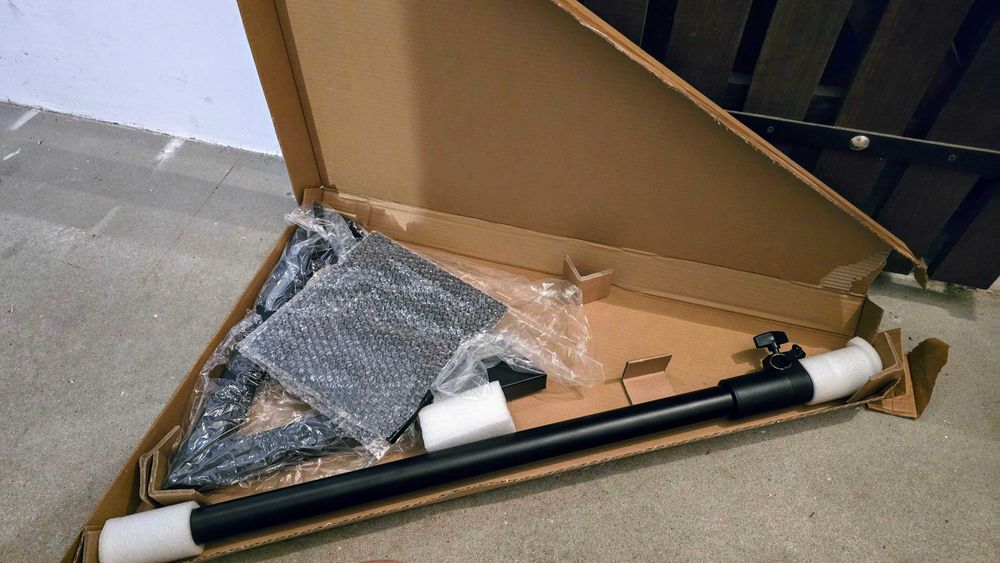 Glosniki M-Audio Forty Sixty 2 szt, statywy Behringer SM5002