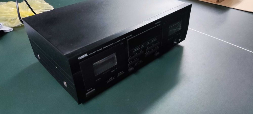 Leitor de cassetes Yamaha KX-W392