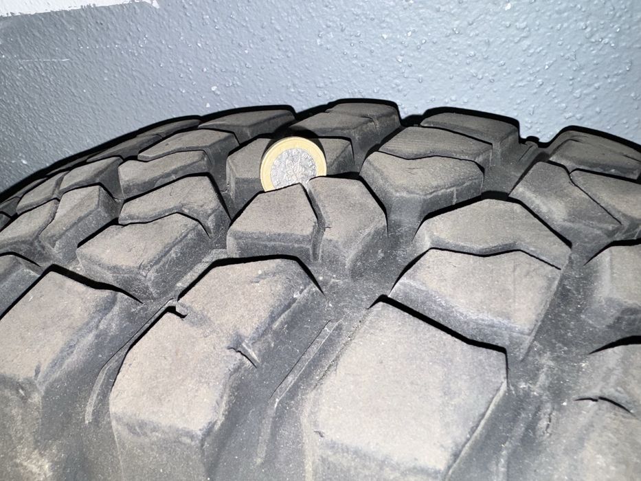 Jantes Mitsubishi Pajero 3.2 DiD e pneus BF Goodrich Mud