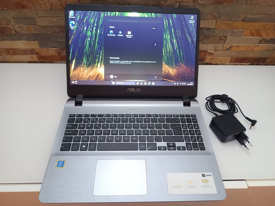 Portátil ASUS / 12GB RAM / SSD 256GB