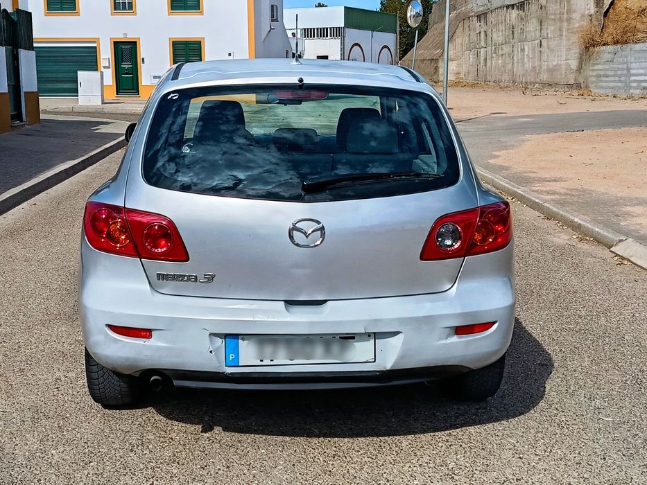 Mazda 3 HATCHBACK de 2004 5 lugares 225mil kms