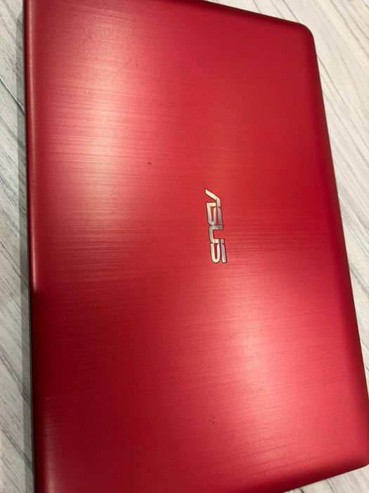 Laptop ASUS  sprzedam
