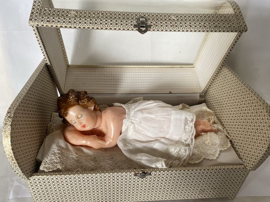 Menino Jesus de cera musical