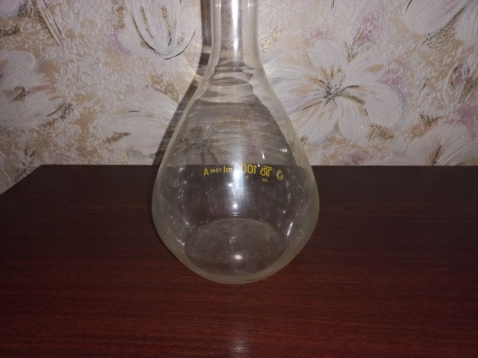 Колба химическая лабораторная 1000 ml ГДР