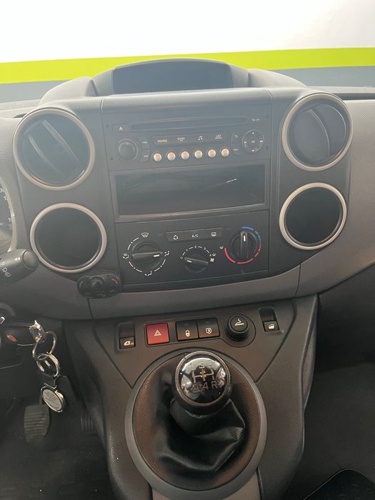 Carrinha 3 Lugares - Peugeot Partner