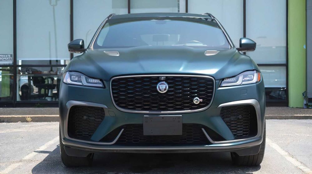 Jaguar F-PACE SVR      2022