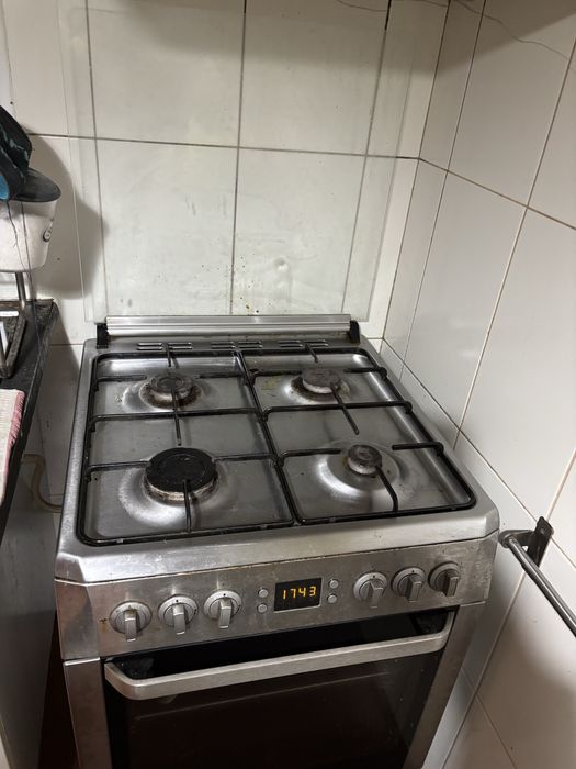 Fogão a gás e forno eléctrico da Beko