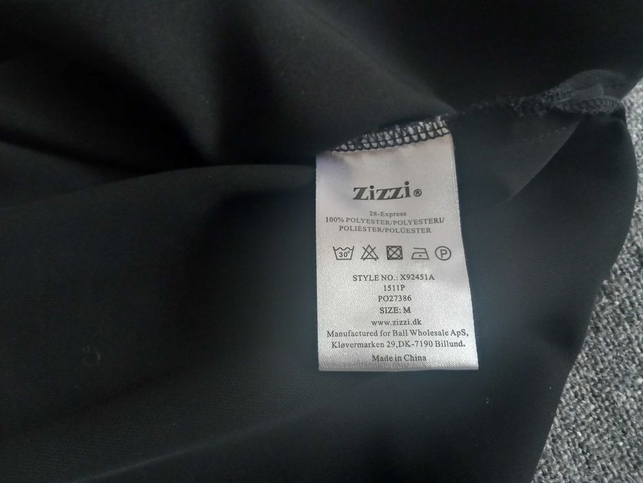 "mała czarna" Zizzi sukienka czarna rozm. M / L