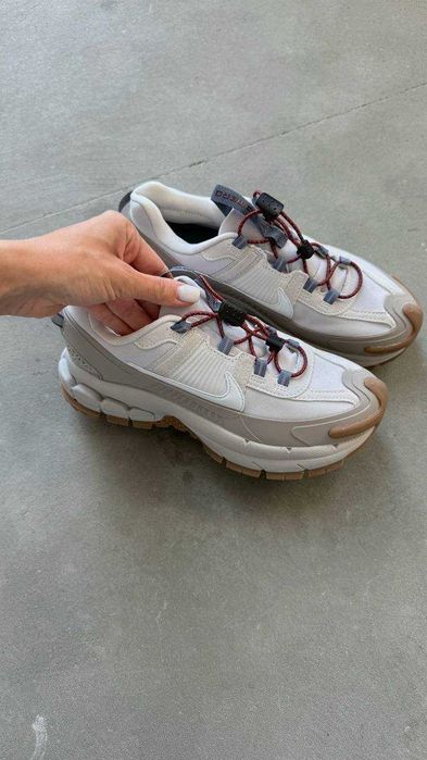 Кросівки Nike Zoom Vomero 5 Roam Premium (36-45)