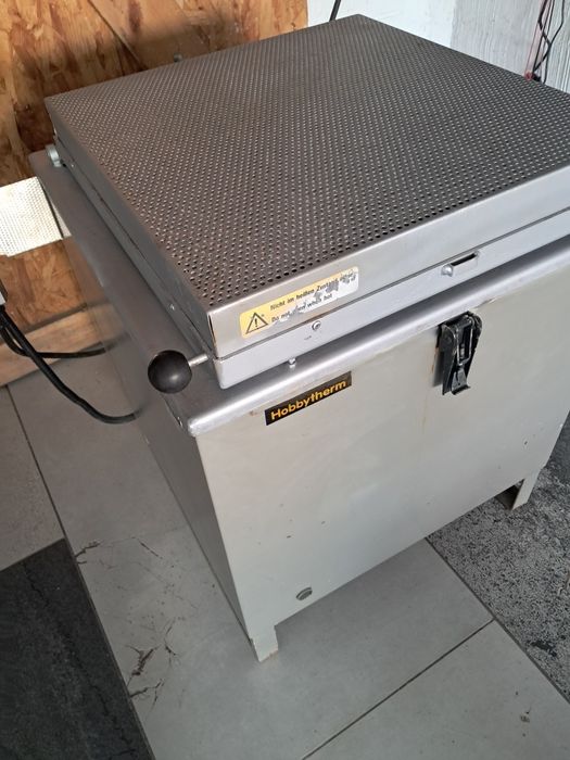 Piec do wypalania ceramiki F. Nabertherm Hobby 70