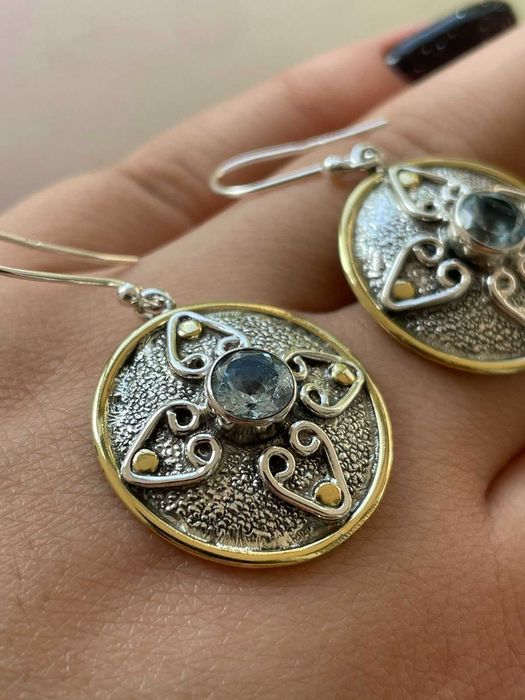 Длинные серьги с  топазом.Серебро 925 пробы