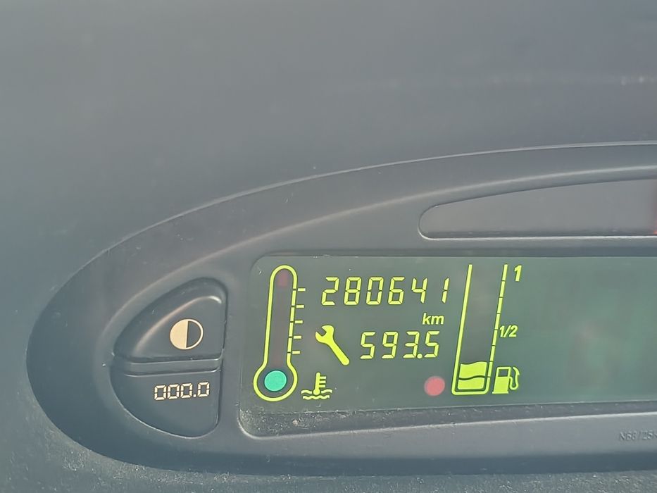 Xsara Picasso rok 2007 stan bardzo dobry