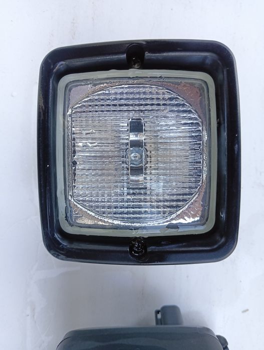 Reflektor roboczy, lampa halogenowa Steyr Multi, Case, New Holland