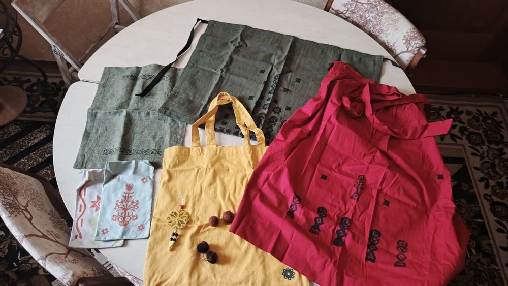 Хенд мейл вироби (бв але в гарному стані)