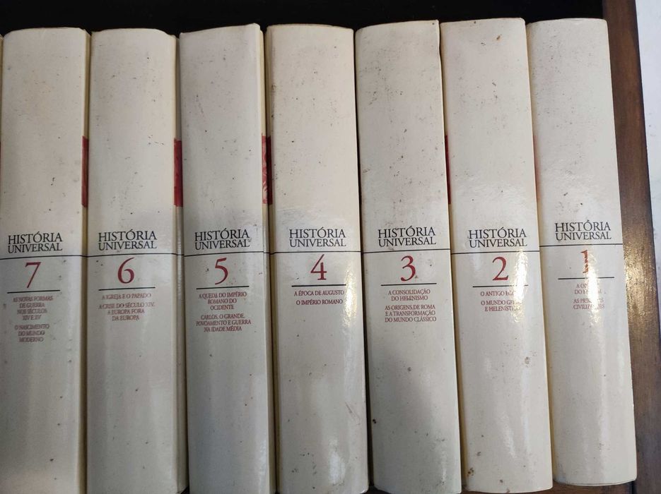 Coleção completa (18 livros) "História Universal"