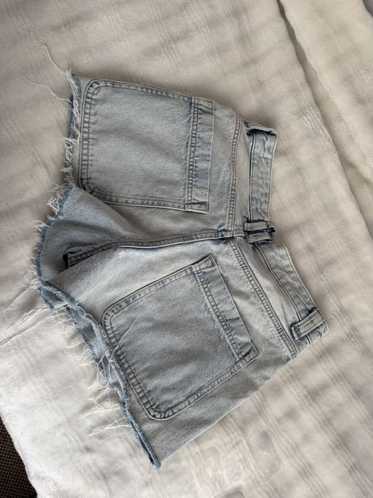 Джинсові шорти bershka xs-s