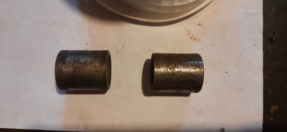 Tulejki 14 szt. Używane metalowe