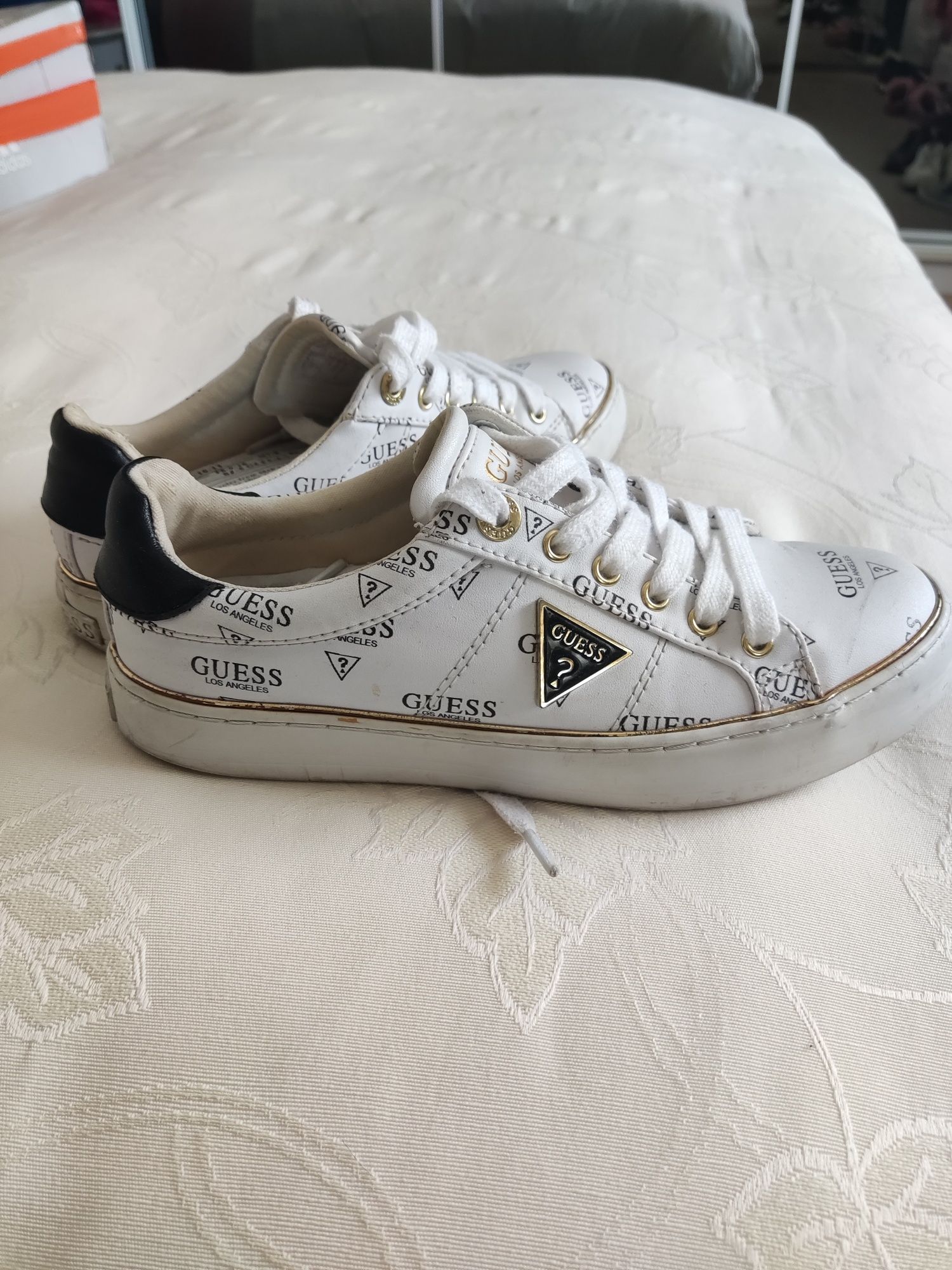 Tenis guess original 38, vendo ou troco Oeiras E São Julião Da Barra, Paço  De Arcos E Caxias • OLX Portugal