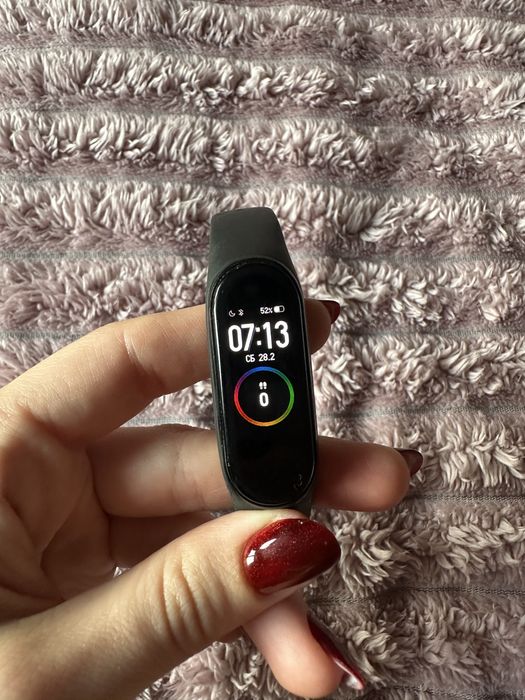 Смарт часы xiaomi mi band 4