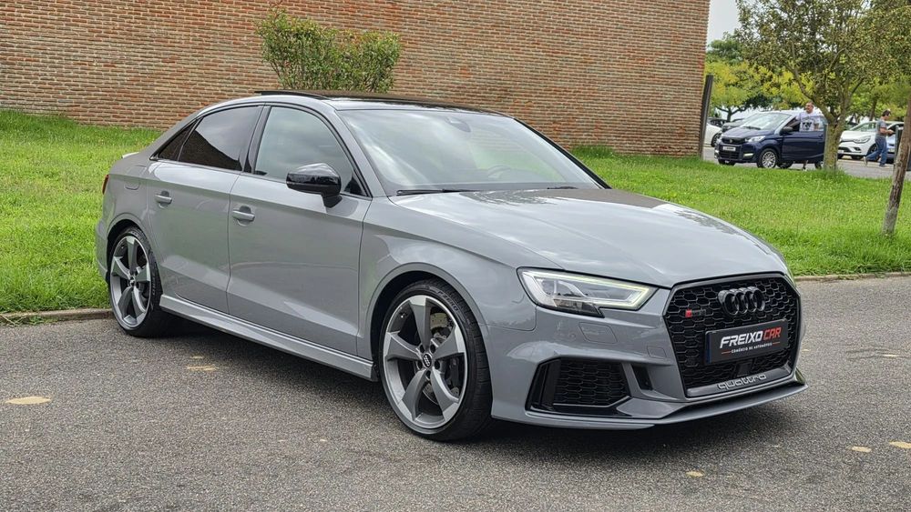 Audi RS3 Limousine S tronic