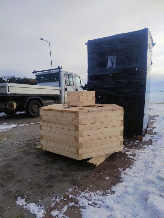 Studnia Drewniana Cembrowina Obudowa Na Krąg GRATIS Doniczka