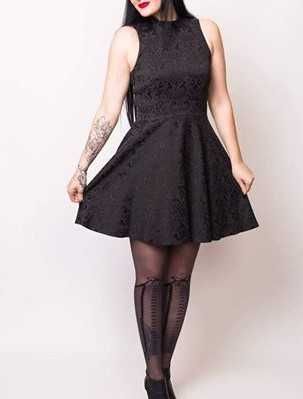 Vestido Preto em Padrão Brocado