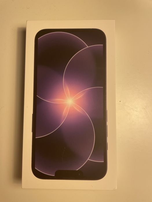 iPhone 17e 256 GB Preto, novo e selado