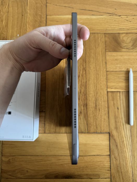 Ipad pro 11 generacja 3 Wi-Fi 128 GB + etui i rysik