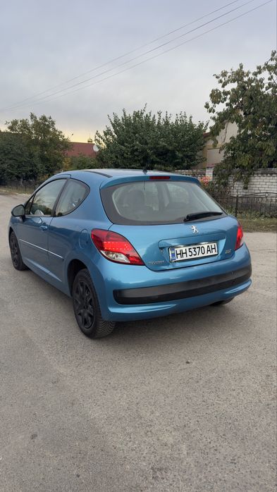 Peugeot 207 1,4  Достойний варіант